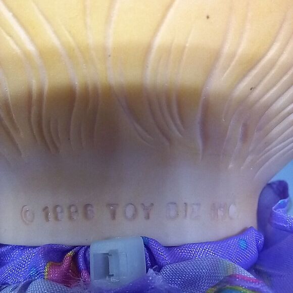 ToyBiz Baby Headstand Surprise Baby Doll-1996-Purple Parachute Material Body - Picture 8 of 11